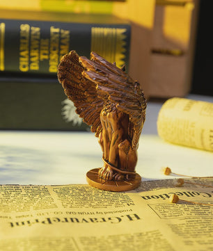 Mythologische Griffioen Beeldje - Uniek Hars Ambacht voor Bureau of Woondecoratie
