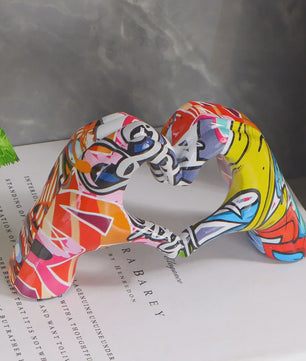 Hart Handen Sculptuur - Unieke Resin Decoratie met Abstracte Print