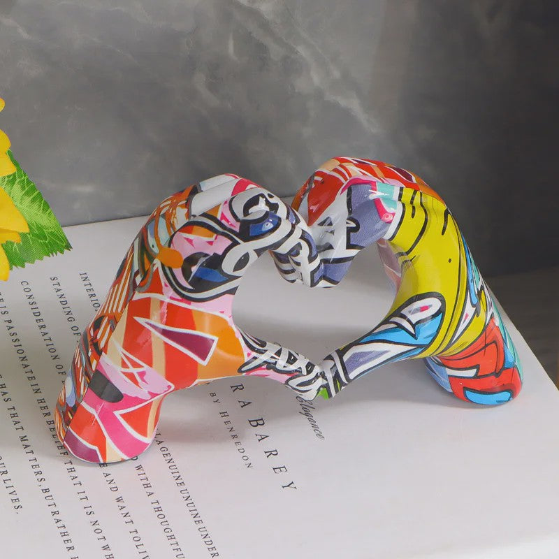 Hart Handen Sculptuur - Unieke Resin Decoratie met Abstracte Print