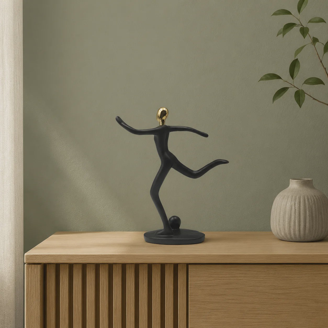 Moderne Mens Sculptuur met Gouden Hoofd - Decoratieve Figuur voor Huis en Bureau