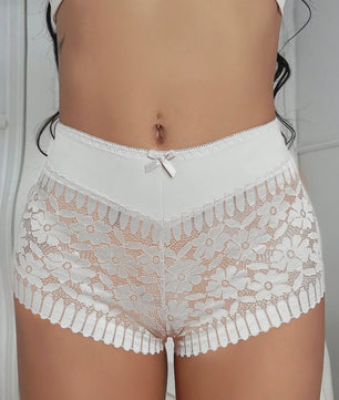 Luxe Kanten Boyshorts met Hoge Taille en Sexy Uitsnijdingen - Verkrijgbaar in Plus Size