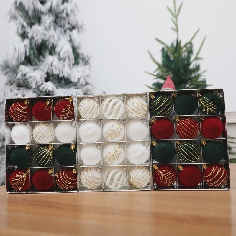 Kerstballen 6cm - Set van 12/16 Stuks - Wijnrood & Goud - Fluweelzacht & Feestelijk