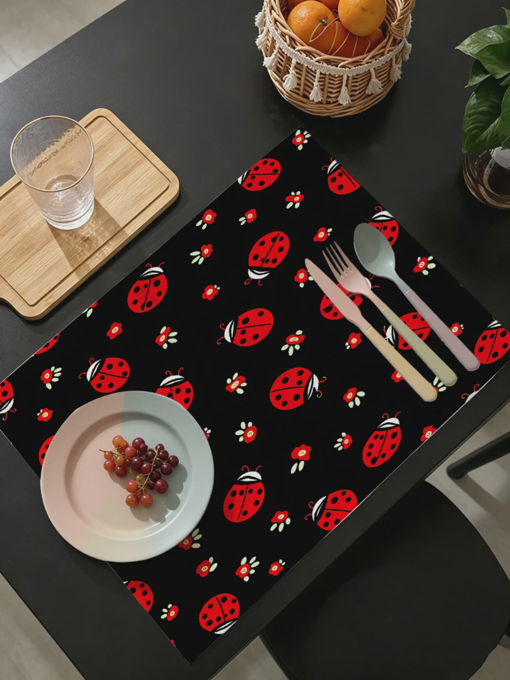Vrolijke Placemats met Lieveheersbeestjes - Zwart, 30x40cm
