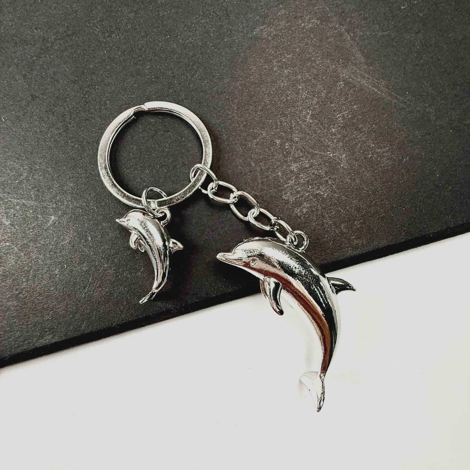 Unieke Dolfijn Sleutelhanger - 3D Metaal Zeedier Dolfijn Hanger voor Auto & Tas
