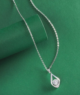 Zilveren 925 Dames Ketting met 1 Karaat Druppelvormige Moissanitehanger - Perfect Cadeau