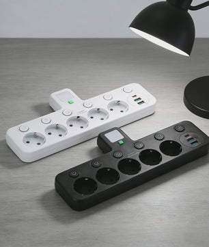 Wandcontactdoos met 5 AC-aansluitingen, 2 USB-poorten, Nachtlampje en Onafhankelijke Schakelaars