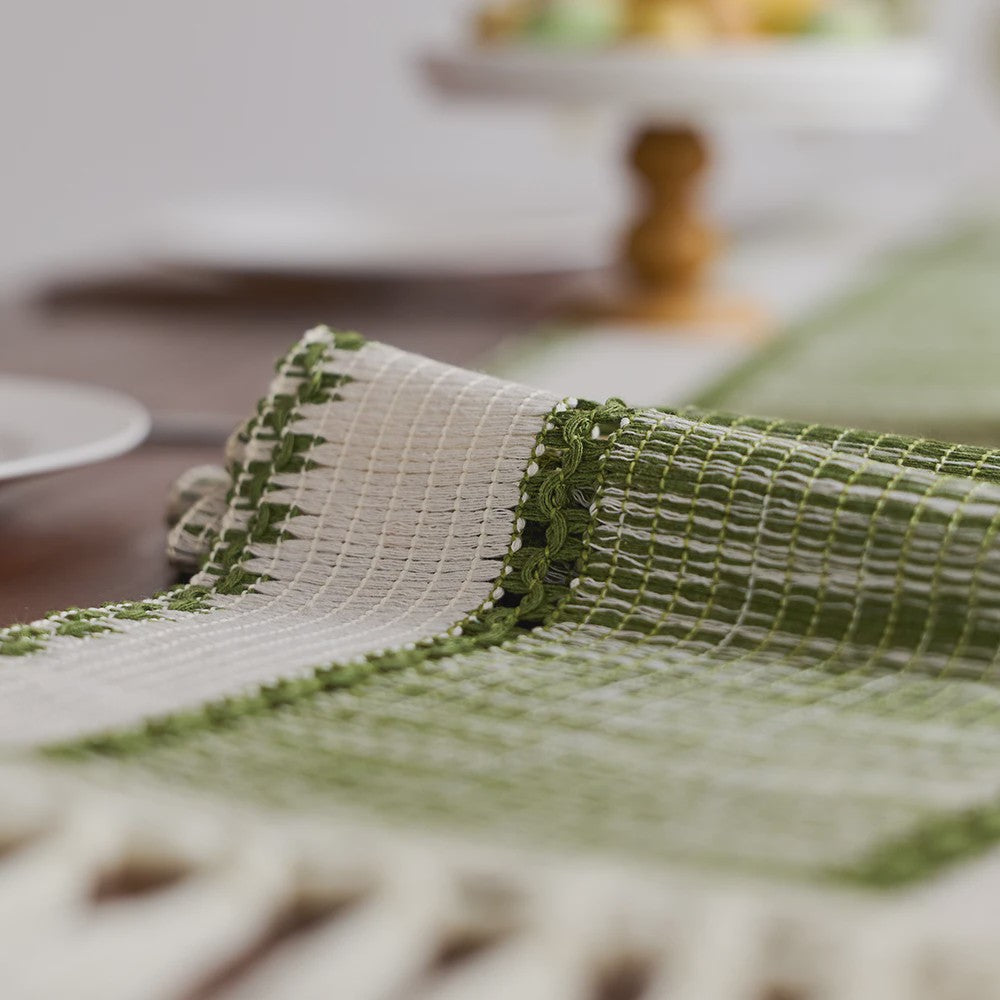 Groene Boho Tafel Runner met Franjes - Handgeweven - Rustiek Lente Decoratie