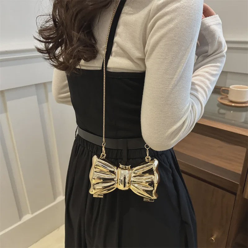 Luxe Strik Handtas van Metaal met Ketting - Speelse Crossbody Tas