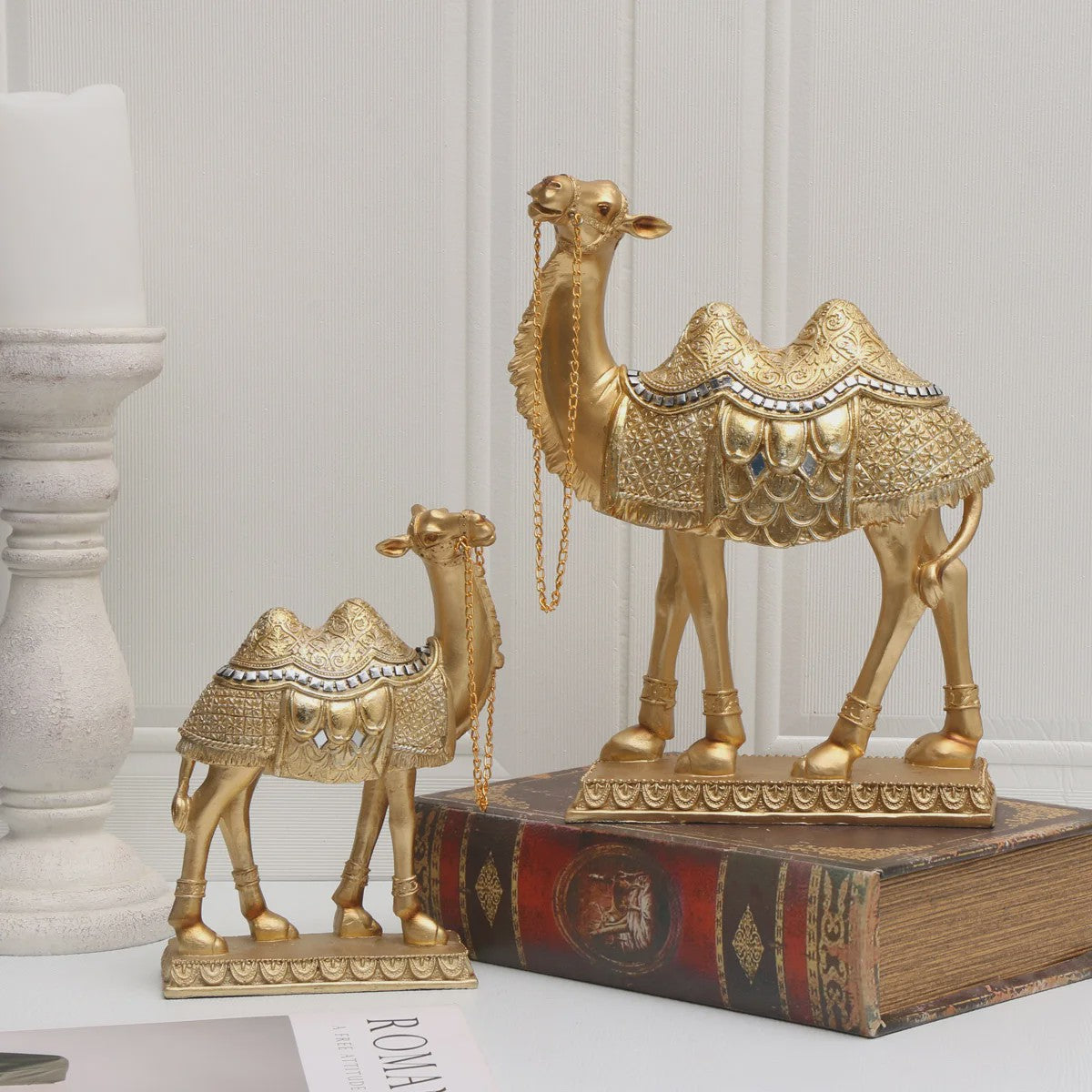 Luxe Gouden Camel Beeld - Decoratief Kunstobject voor Binnen