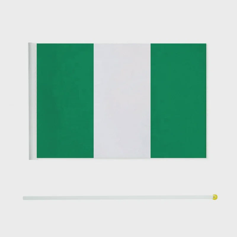 Nigeria Handvlag 14x21cm - Kleine Nigeriaanse Wapperende Vlag met Stokje