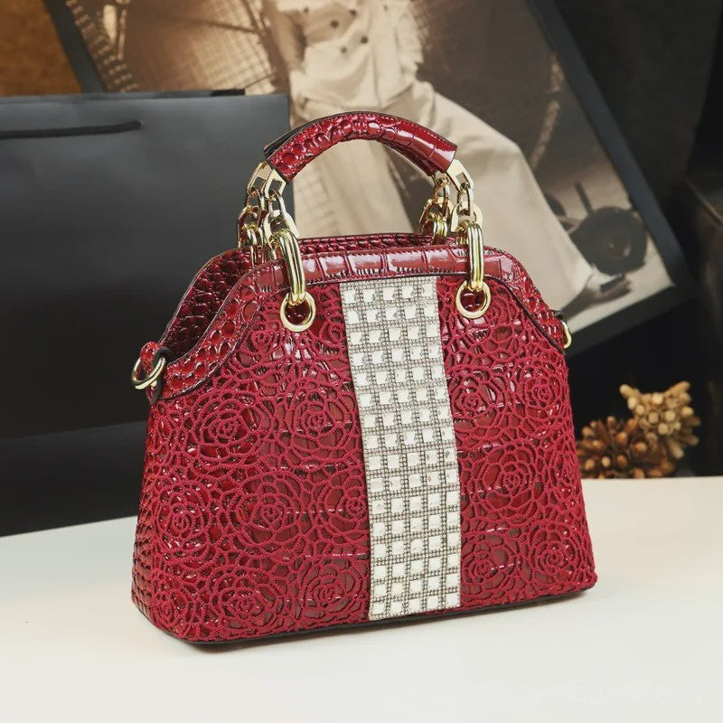 Luxe Lakleren Handtas met Krokodillenprint, Kant en Kristallen - Schoudertas