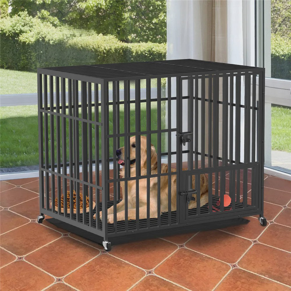 Robuuste Metalen Hondenkennel met 3 Deuren, Wielen en Uitneembare Lade