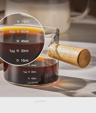 Glazen Espresso Maatbeker 75ml met Dubbele Uitloop en Houten Handvat - Barista Accessoire