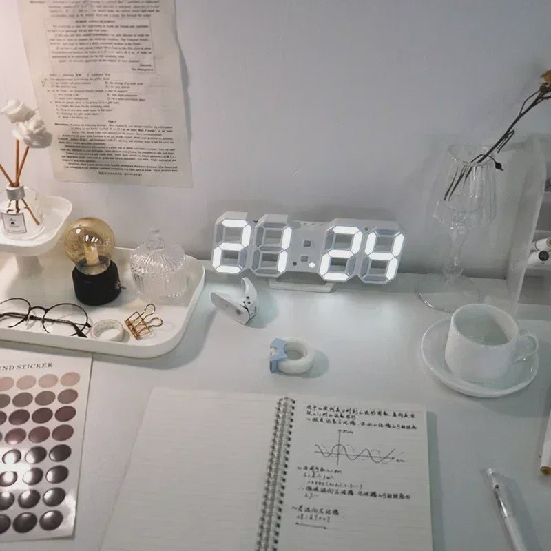 Moderne Digitale Wandklok met LED Display - Stijlvol en Functioneel voor Elk Interieur