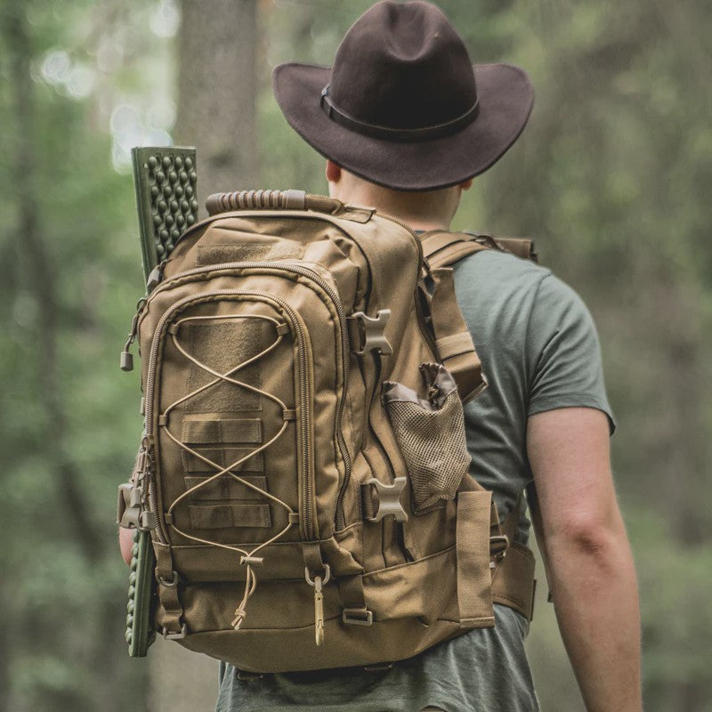 Robuuste Tactische Rugzak 65L - Outdoor, Hiking & Camping - Militaire Stijl