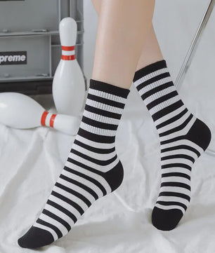 Schattige Koeienprint Sokken voor Dames & Meisjes - Trendy Streetwear & Casual Stijl