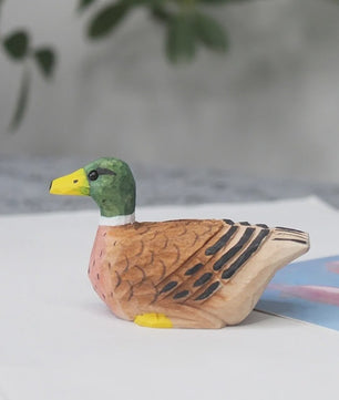 Grappig Houten Eend Beeldje met Zwaaiende Voetjes - Handgemaakte Decoratie