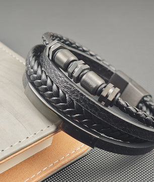 Luxe Heren Armband van Gevlochten Leer met Magnetische Sluiting en RVS Details