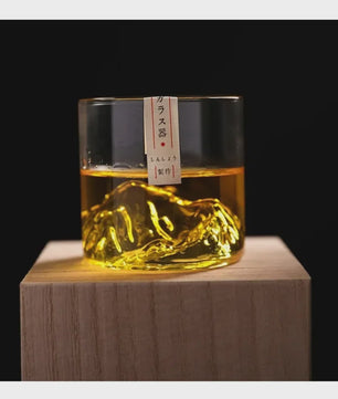 Set van 2 Whiskeyglazen met 3D Berg Design - Kristalhelder & Uniek