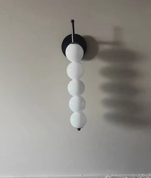 Moderne Scandinavische Wandlamp met Glazen Bollen - Sfeervolle Verlichting voor Slaapkamer, Corridor en Woonkamer