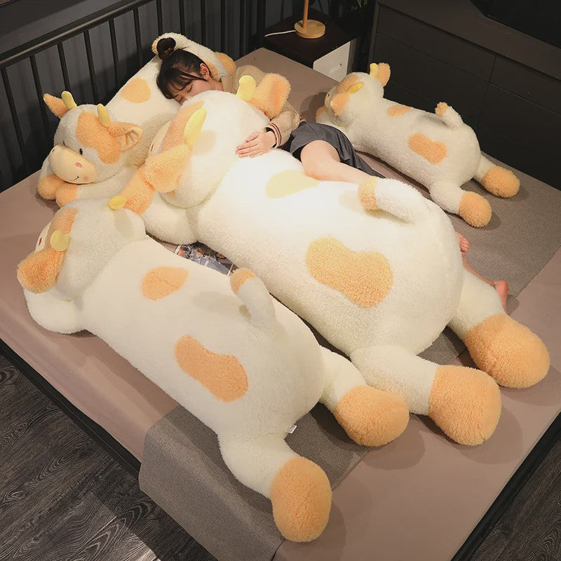 Knuffelkoe Pluche Speelgoed - Zacht Kussen voor Kinderen & Baby's (90cm)