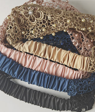 Elegante Bloemen Haarband met Parels en Kant - Stijlvolle Hoofdband voor Dames