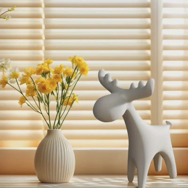 Minimalistisch Wit Herten Beeldje - Stijlvolle Plastic Decoratie voor Huis, Kerstboom & Cadeau