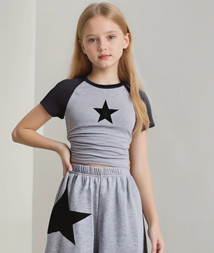 Set Meisjes: Trendy Grijs Trainingspak met Sterrenprint - T-shirt & Wijde Broek