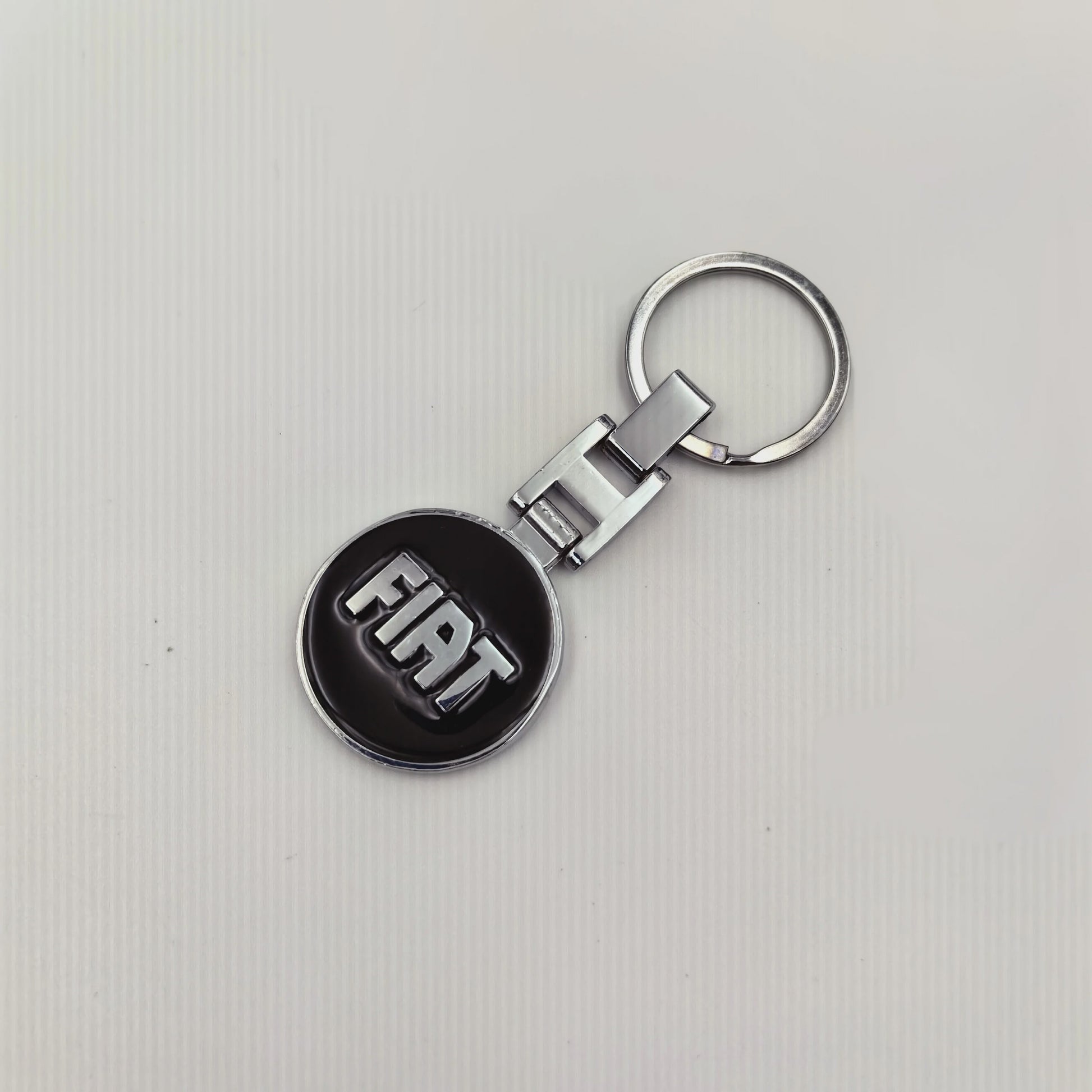 FIAT Autosleutelhanger met Logo - Stijlvolle Sleutelhanger voor Diverse Fiat Modellen
