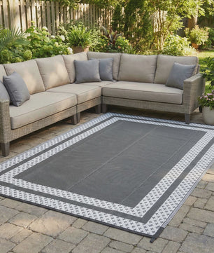 Outdoor Mat 6x9 ft met Grondpennen - Duurzaam PP, Grijs/Wit, voor Tuin, Camping & Strand