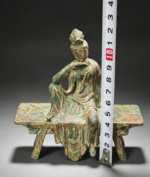 Antieke Guanyin Buddha Zittend op Bankje - Tibetaans Boeddhisme Beeld