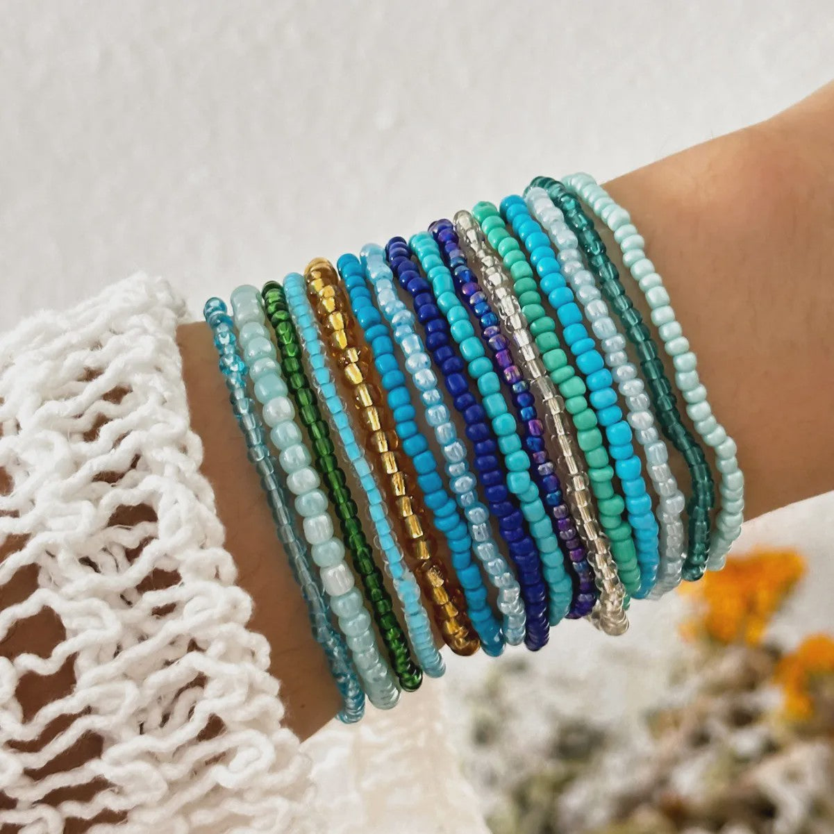Set van 7 Elastische Rijstkorrel Armbanden - Handgeweven Kleurverloop & Dopamine Stijl