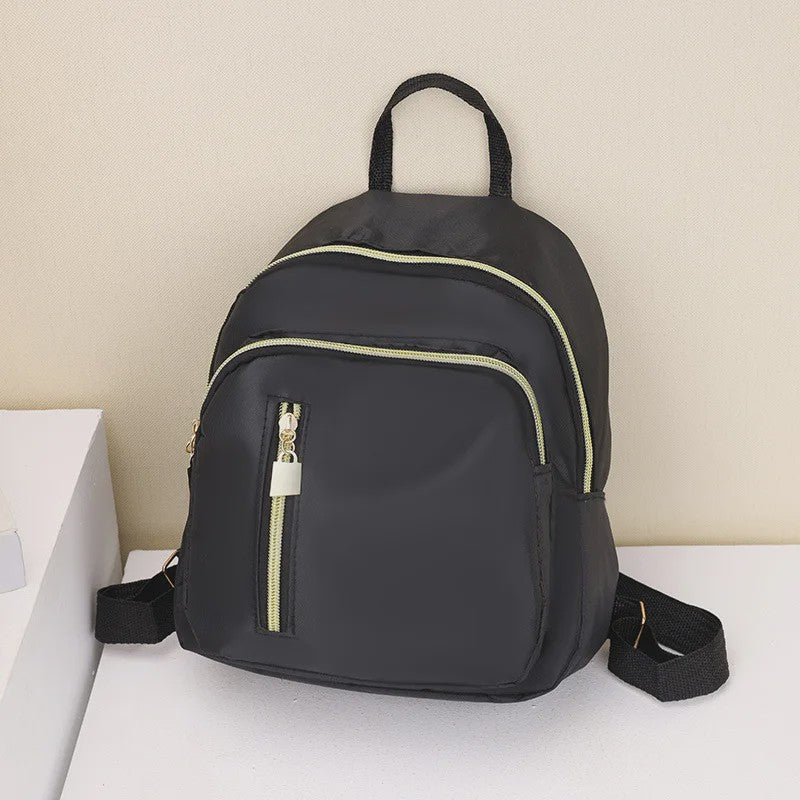 Stijlvolle Mini Rugzak Zwart - Nylon Daypack voor Dames en Heren, Ideaal voor Reizen