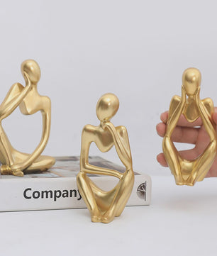 Set van 3 Abstracte Denker Beeldjes - Stijlvolle Hars Sculpturen voor Bureau & Woondecoratie