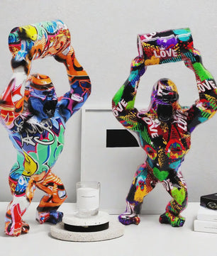 Creatieve Gorilla Beeldje met Graffitikunst - Unieke Woondecoratie