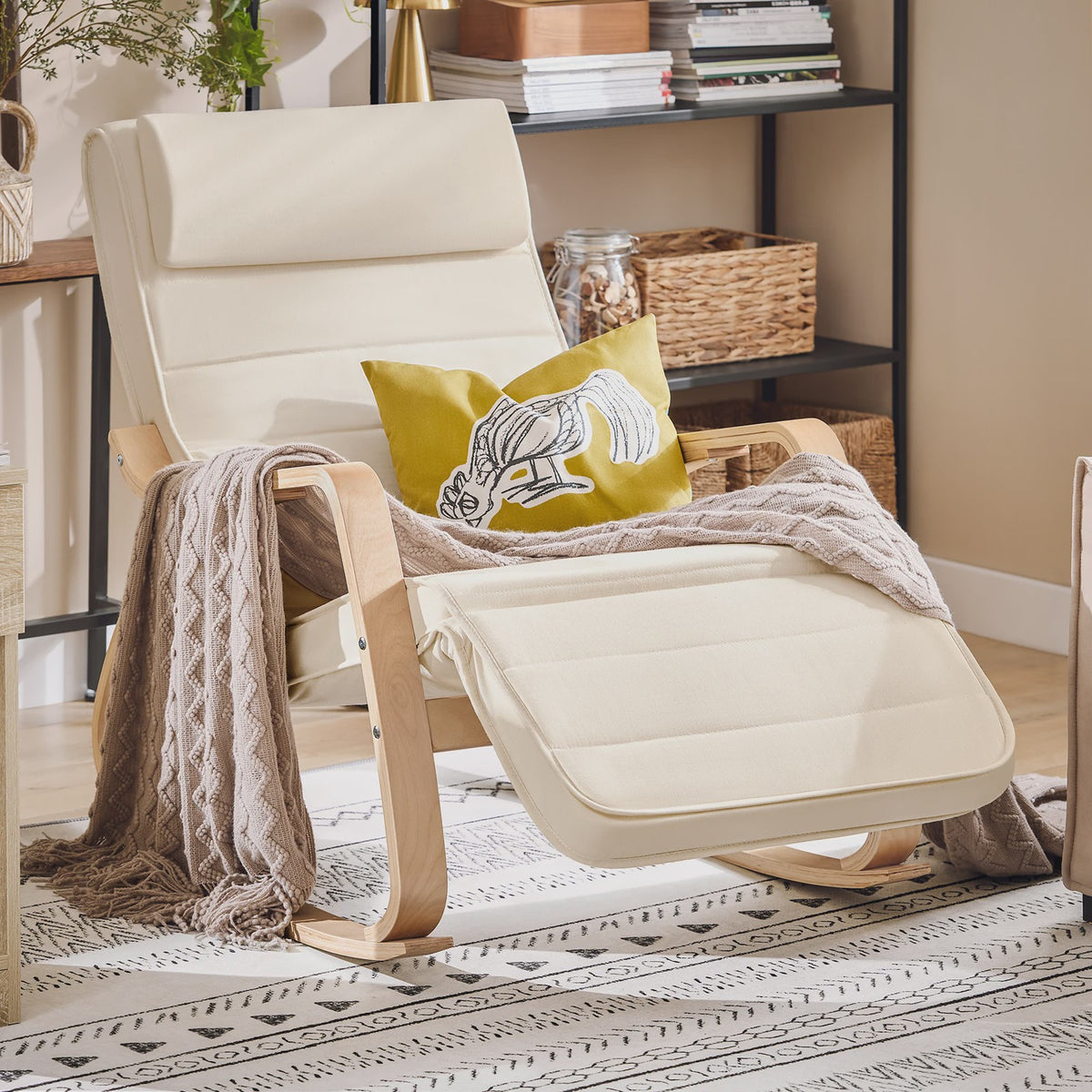 Luxe Schommelstoel Beige met Verstelbare Voetensteun & Draaifunctie | Comfortabel Relaxen