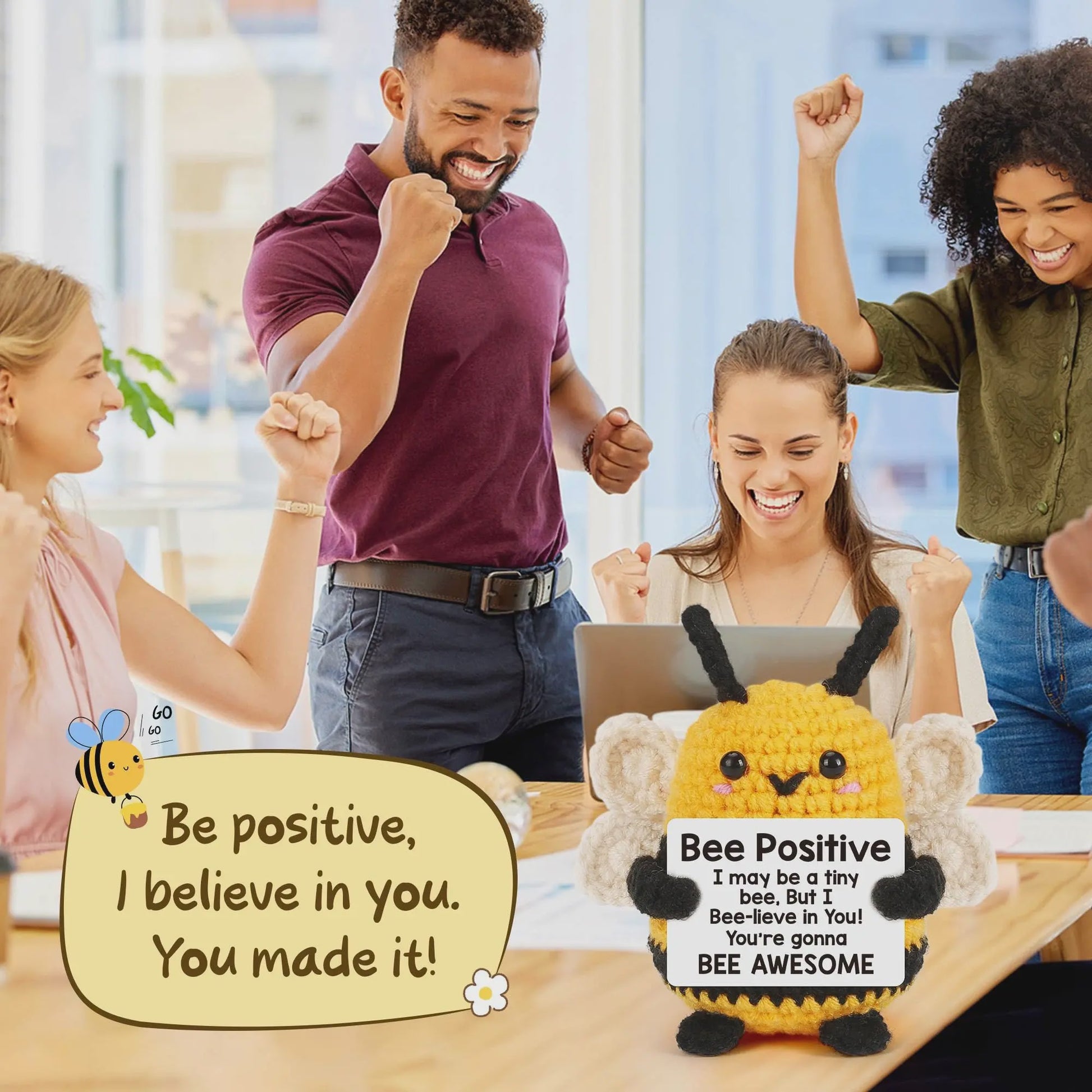 Schattige Gehaakte Bij - Motiverende Decoratie & Positieve Energie Cadeau