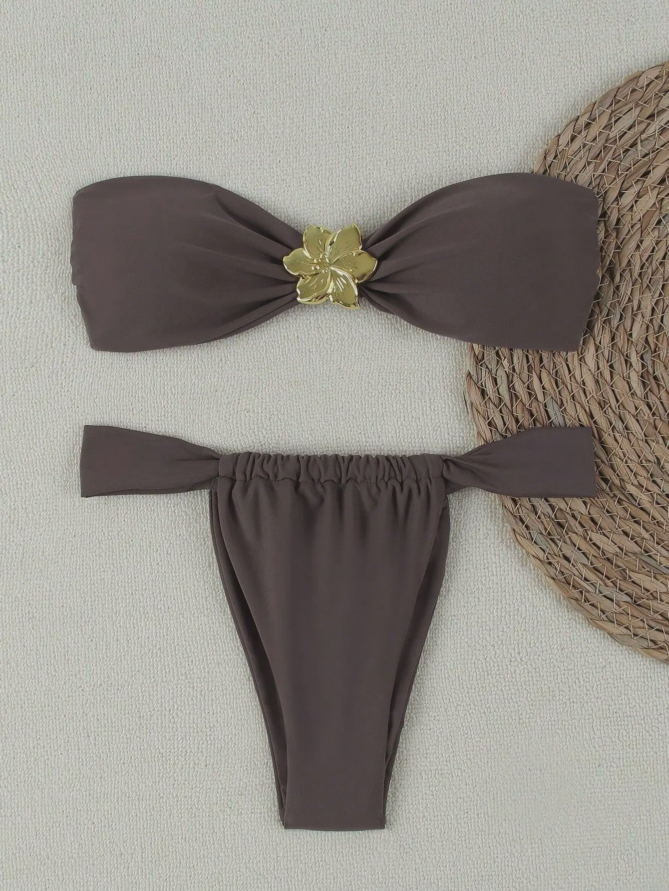 Dames Push-Up Bandeau Bikini Set met Braziliaanse Thong en Goudkleurige Ring Detail