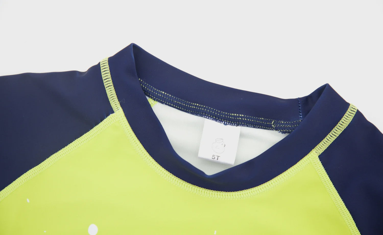 Zwemset Jongens met Haaienprint: T-shirt, Short & Zwempet