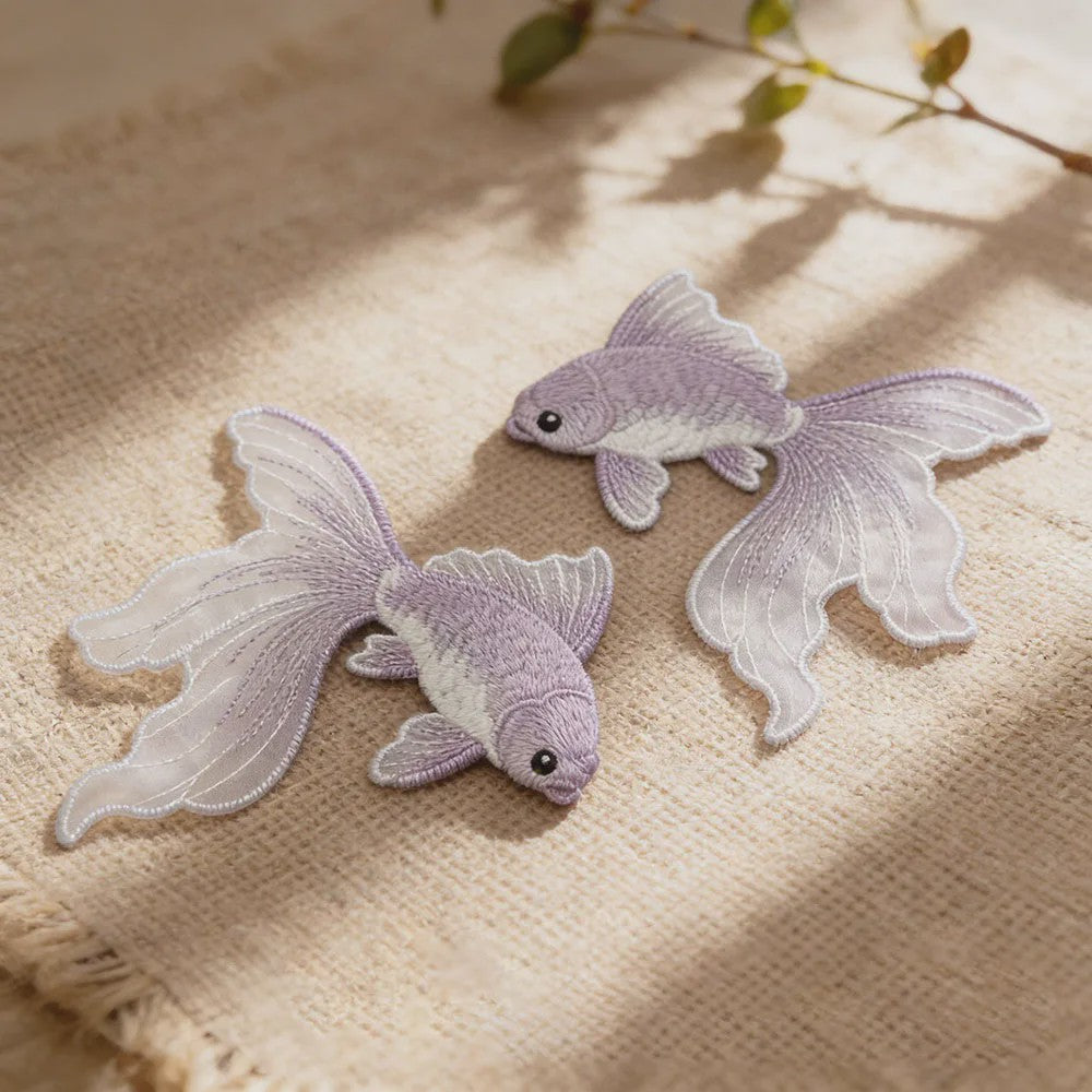 Set van 2 Goudvis Borduur Patches - Strijkapplicaties voor Kleding, Tassen & Hoeden - DIY Decoratie
