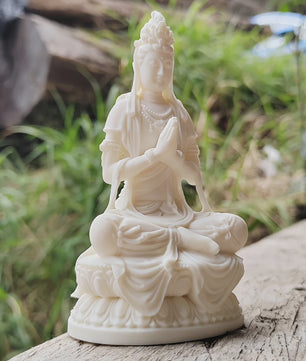 Wit Guanyin Boeddha Beeldje - 4.2 Inch Hars Sculptuur voor Decoratie & Cadeau