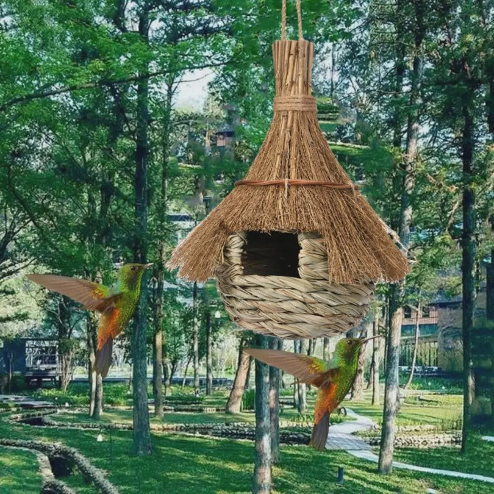 Handgeweven Riet Vogelhuisje - Natuurlijke Stro Nestkast voor Vogels, Weerbestendige Schuilplaats