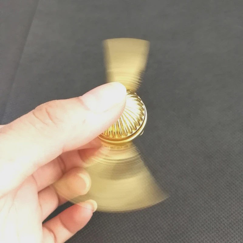 Gouden Snitch Fidget Spinner met Engelenvleugels - Antistress Speelgoed voor Kinderen