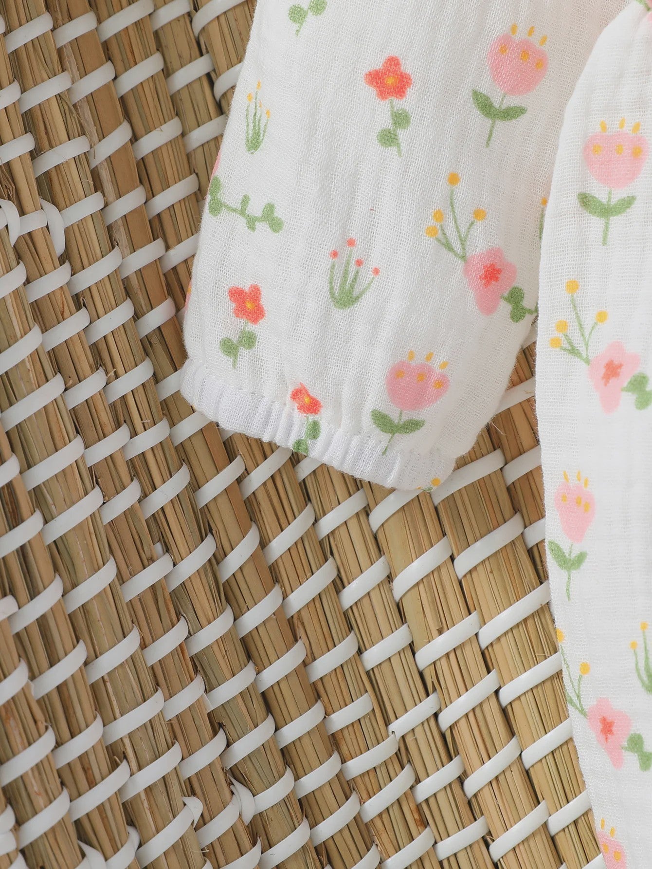 Schattige Baby Meisjes Jumpsuit met Bloemenprint, Lange Mouwen, Strikjes & Hoofdband - 0-6 Maanden