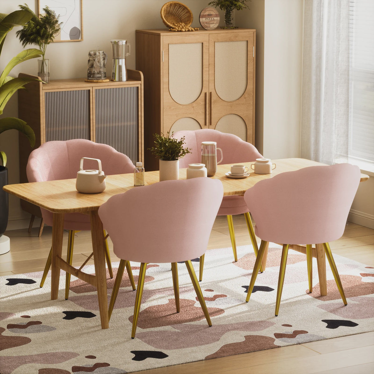 Comfortabele Fluwele Schelpstoel met Gouden Metalen Poten - Stijlvolle Accentstoel voor Woonkamer & Slaapkamer