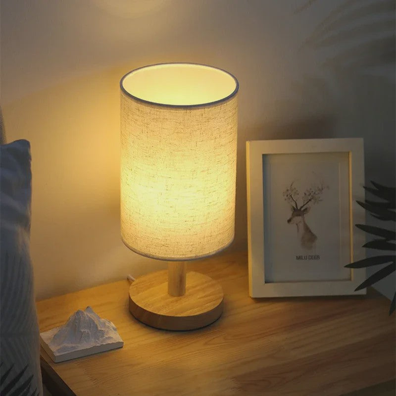 Sfeervolle LED Tafellamp met Houten Basis & Stoffen Kap - Dimbare Nachtlamp USB