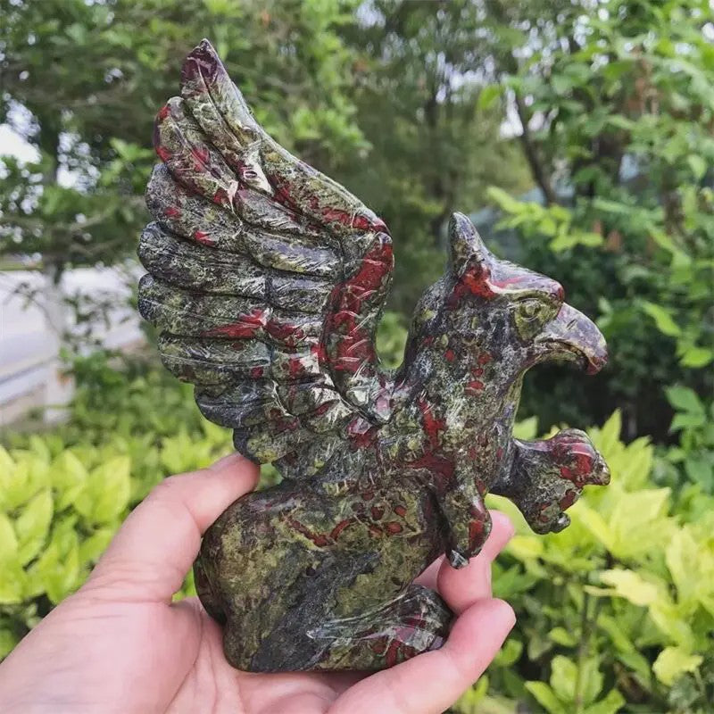 Gegraveerd Kristallen Griffioen Beeldje - 15cm Natuurlijke Bloedsteen Decoratie