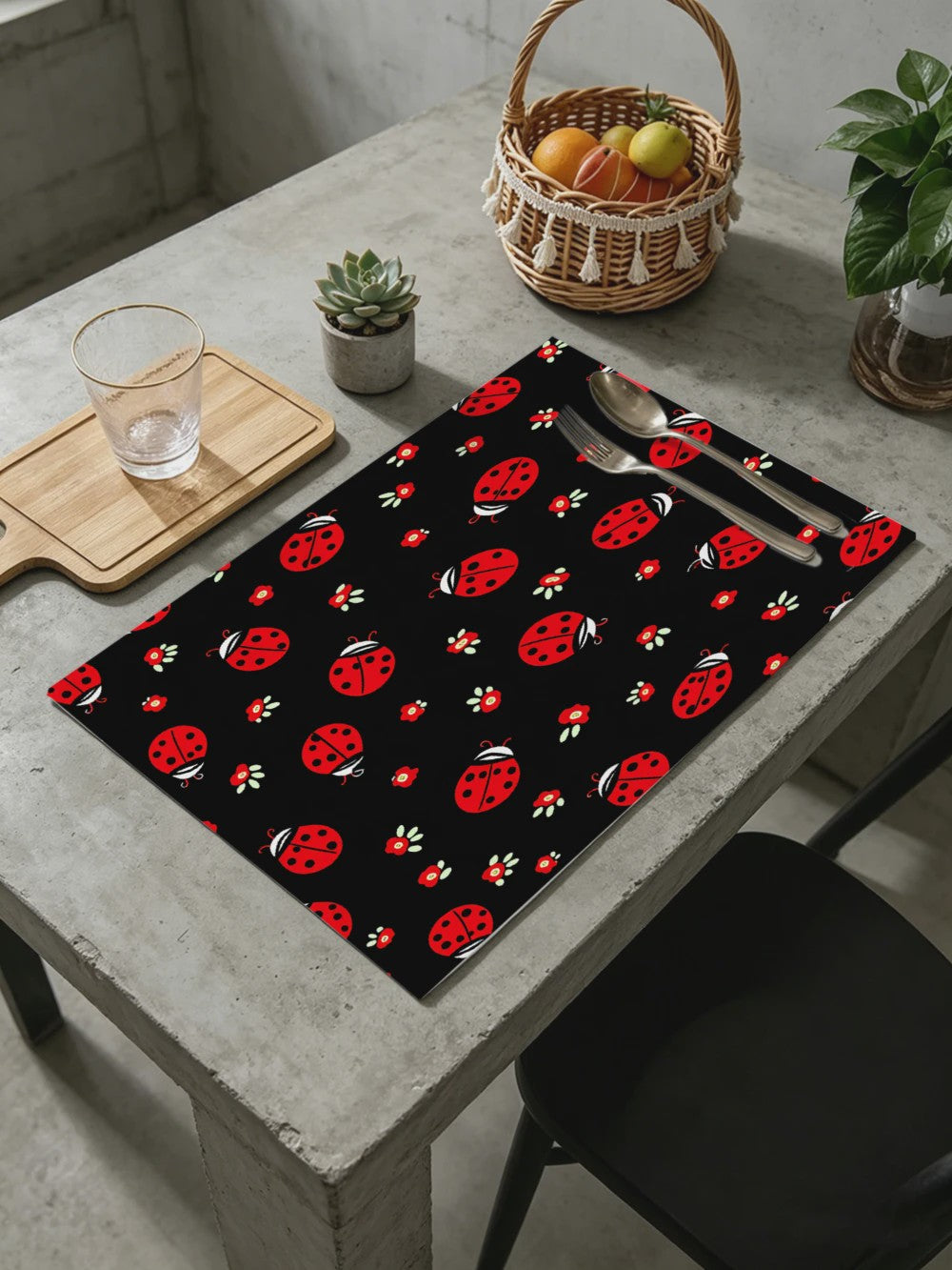 Vrolijke Placemats met Lieveheersbeestjes - Zwart, 30x40cm
