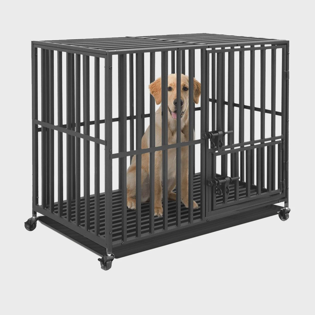 Robuuste Metalen Hondenkennel met 3 Deuren, Wielen en Uitneembare Lade