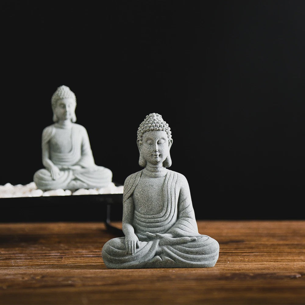 Zittende Buddha Beeldje - Zen Tuindecoratie & Vis Tank Ornament (Resin Steenlook)